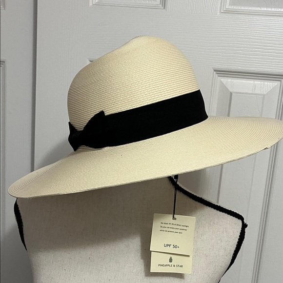 Chic Cream Wide-Brim Hat with Black Accent main image 6